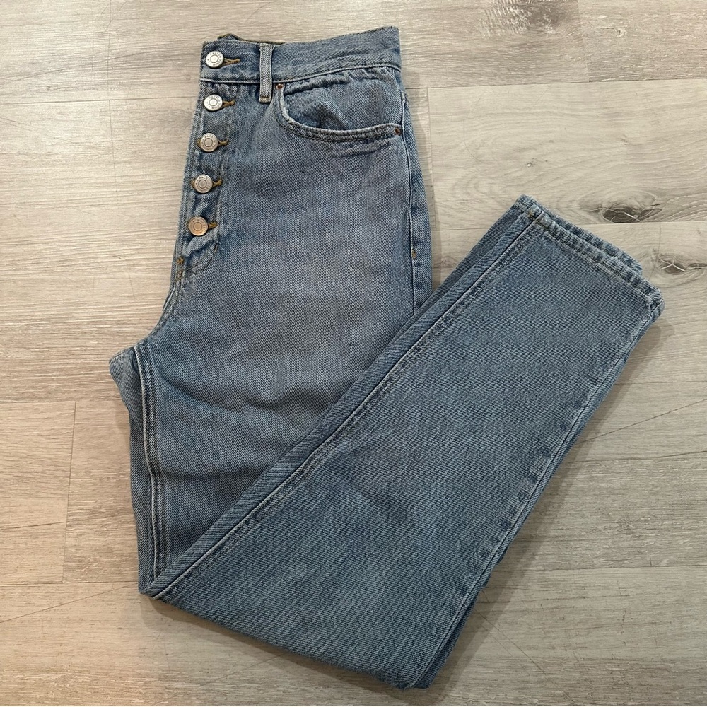 PacSun High Rise Button-Fly Mom Jeans — Faded Blue Wash